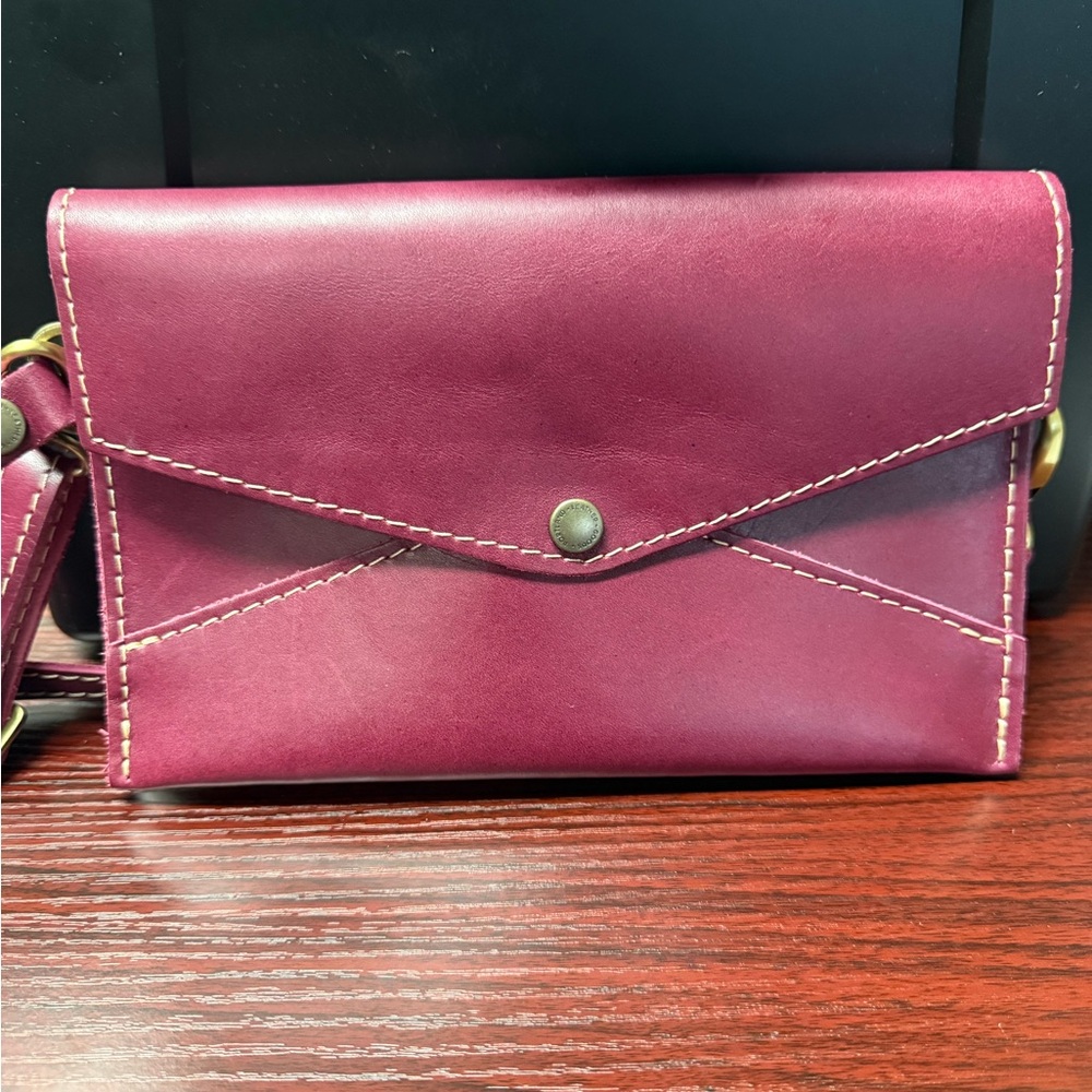 PLG Boysenberry envelope like new
